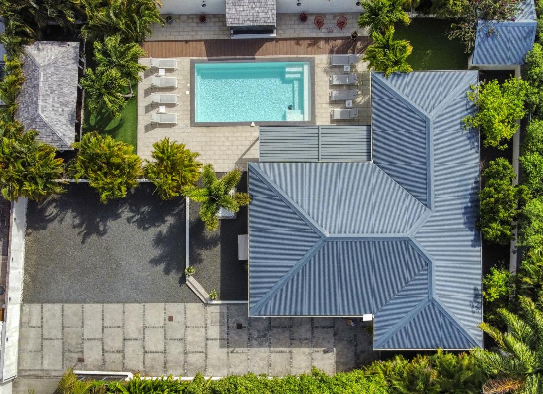 4.Location villa piscine spa Sainte Anne Guadeloupe_Piscine